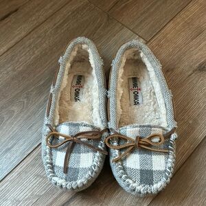 Minnetonka Gray and White Kids Slippers